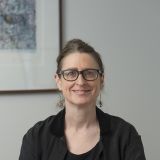 Headshot of a middle-aged woman